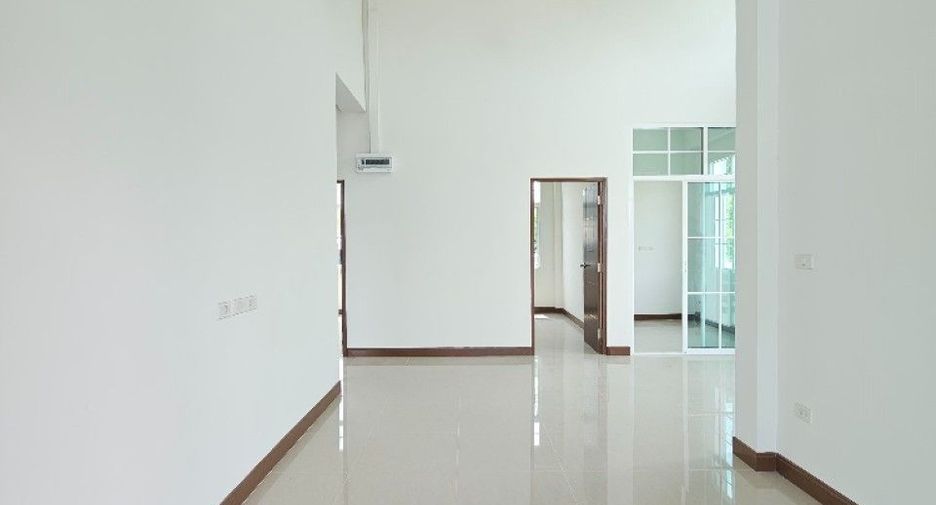 For sale 3 bedrooms house in Mueang Chachoengsao, Chachoengsao