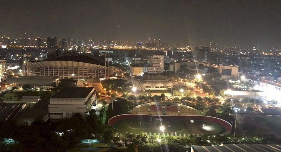 For rent 2 bedrooms condo in Bang Kapi, Bangkok