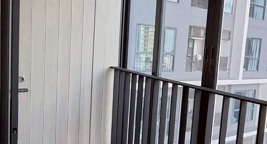 For rent 2 bedrooms condo in Khlong San, Bangkok
