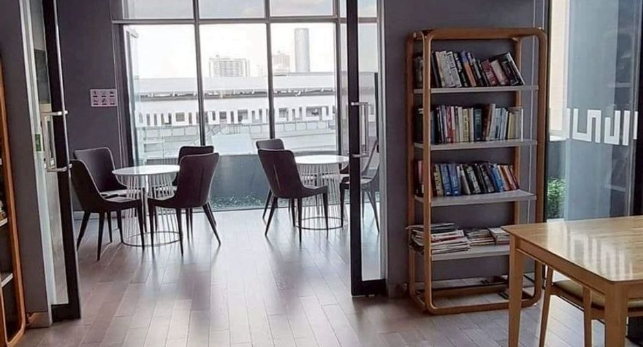 For rent 2 bedrooms condo in Khlong San, Bangkok