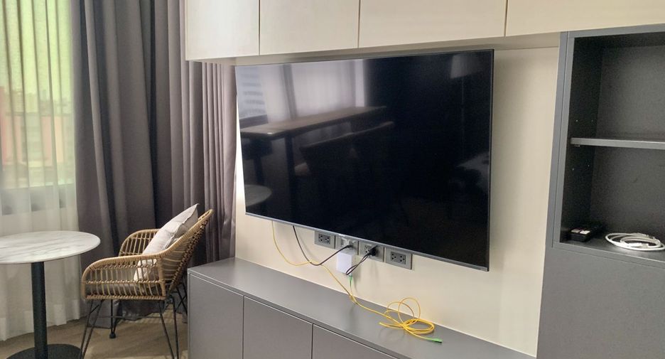 For sale 1 bed condo in Phra Khanong, Bangkok