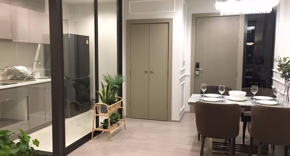 For rent 2 bedrooms condo in Huai Khwang, Bangkok