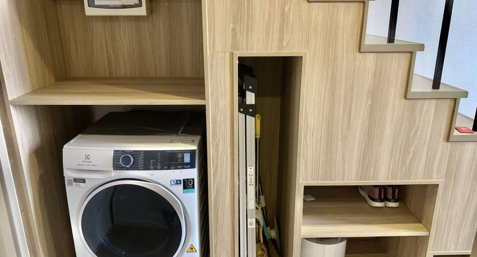For rent 1 bed condo in Phra Khanong, Bangkok