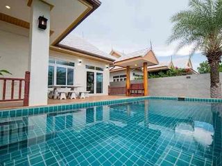 Villa zur Miete mit 6 Zimmer in Bang Lamung, Chonburi