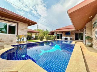 出租 6 卧室 别墅 在 Bang Lamung, Chon Buri