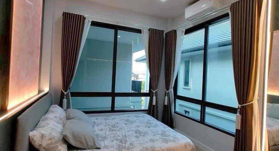 For rent 4 bedrooms villa in Sattahip, Chonburi