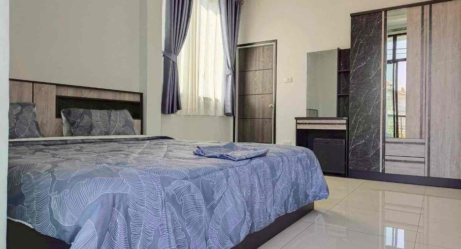 For rent 4 bedrooms villa in Huay Yai, Pattaya