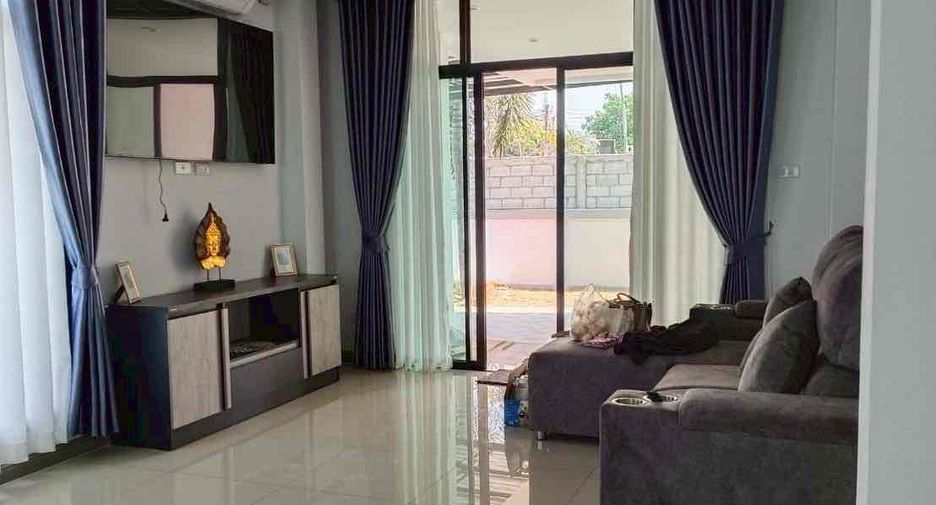 For rent 4 bedrooms villa in Huay Yai, Pattaya