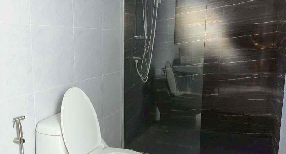 For rent 4 bedrooms villa in Huay Yai, Pattaya