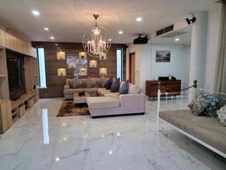 For rent 5 bedrooms villa in Bang Lamung, Chonburi