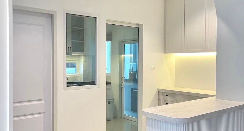 For rent 4 bedrooms house in Doi Saket, Chiang Mai