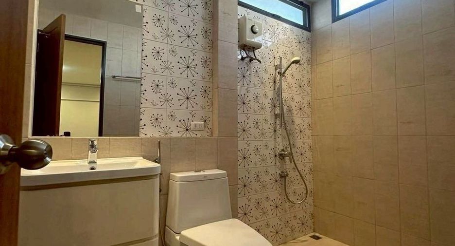 For rent 3 ベッドルーム house in Watthana, Bangkok