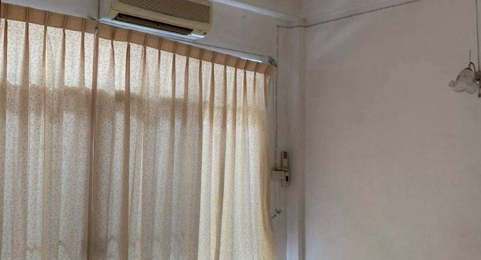 For rent retail Space in Khlong Toei, Bangkok