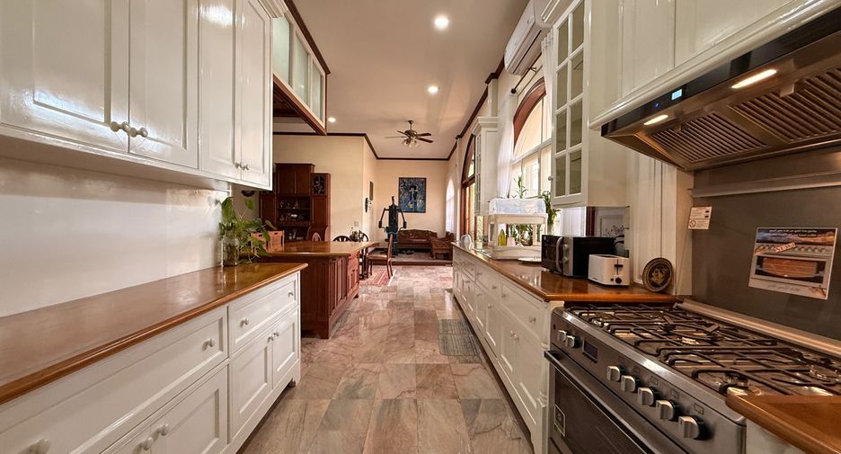 Haus zur Miete und zum Kauf mit 5 Zimmer in Hang Dong, Chiang Mai