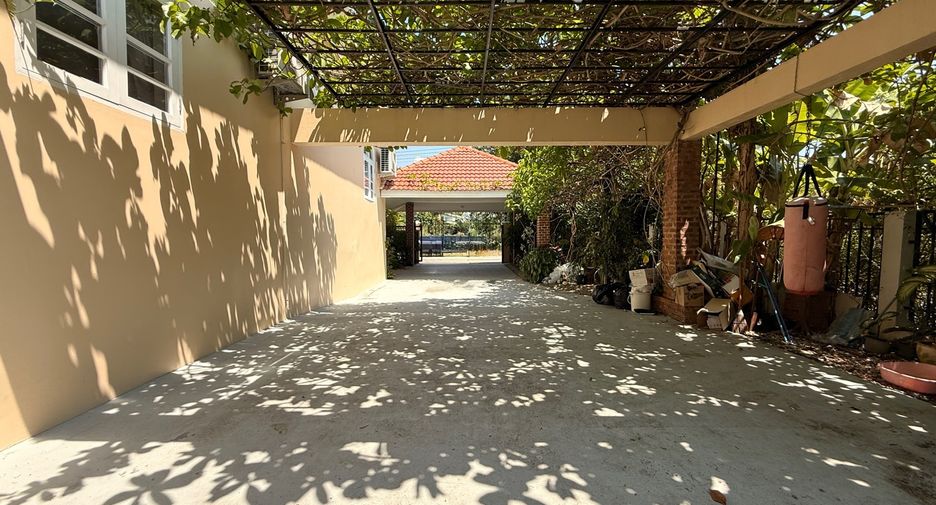 Haus zur Miete und zum Kauf mit 5 Zimmer in Hang Dong, Chiang Mai