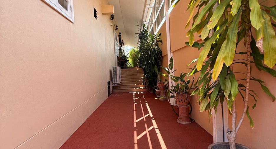 Haus zur Miete und zum Kauf mit 5 Zimmer in Hang Dong, Chiang Mai