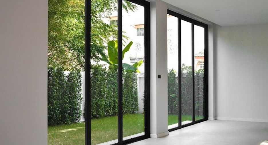 Casa en venta de 4 habitaciones en Prawet, Bangkok
