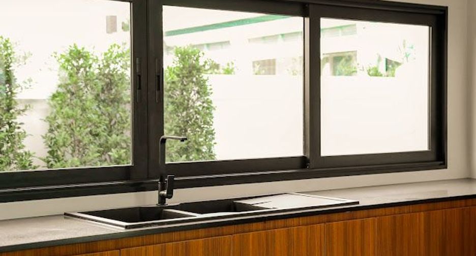 Casa en venta de 4 habitaciones en Prawet, Bangkok