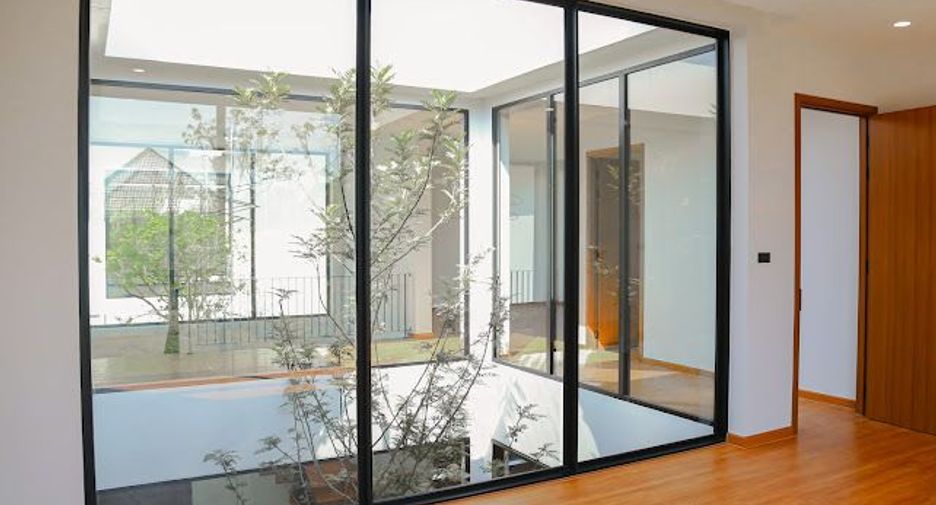 Casa en venta de 4 habitaciones en Prawet, Bangkok