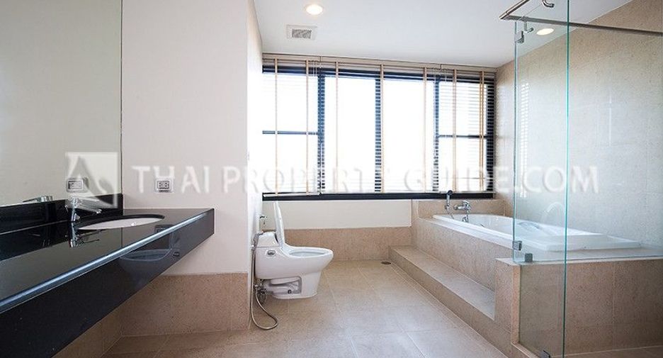For rent 4 bedrooms apartment in Pak Kret, Nonthaburi