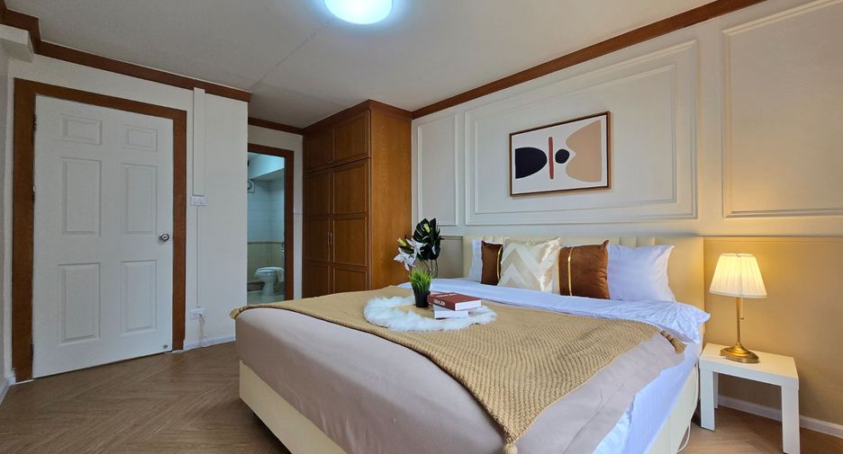 For sale 2 bedrooms condo in Chatuchak, Bangkok