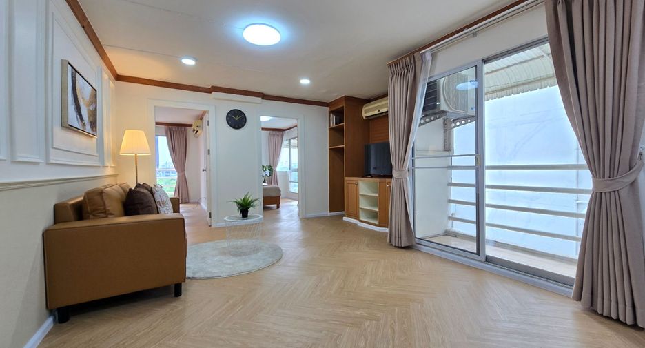 For sale 2 bedrooms condo in Chatuchak, Bangkok