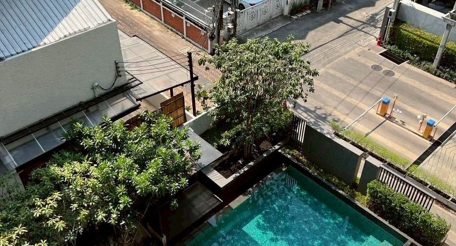 Condo en alquiler de 2 habitaciones en Pathum Wan, Bangkok