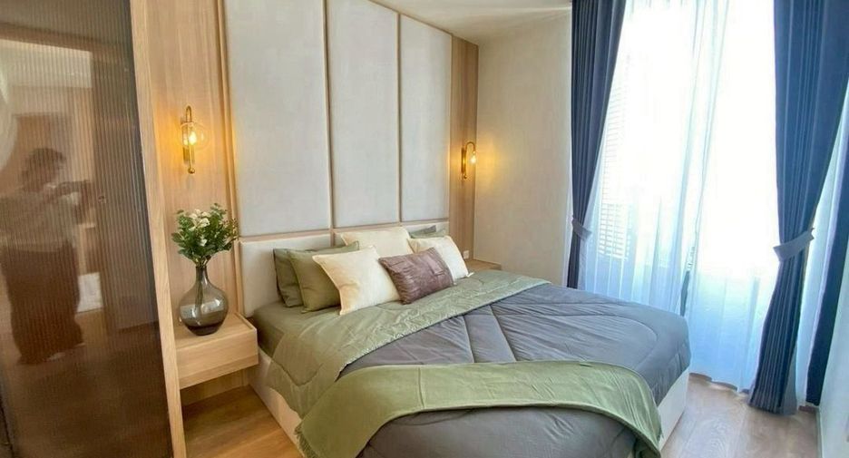 For rent 2 bedrooms condo in Watthana, Bangkok