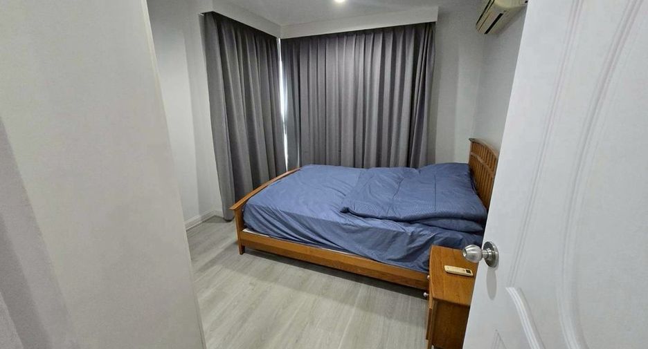 For rent 2 bedrooms condo in Huai Khwang, Bangkok