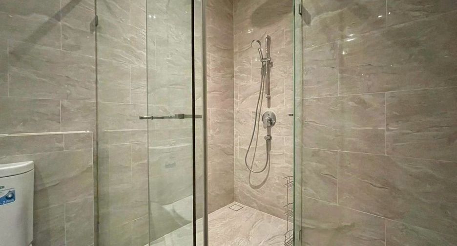 For rent 1 bed condo in Huai Khwang, Bangkok