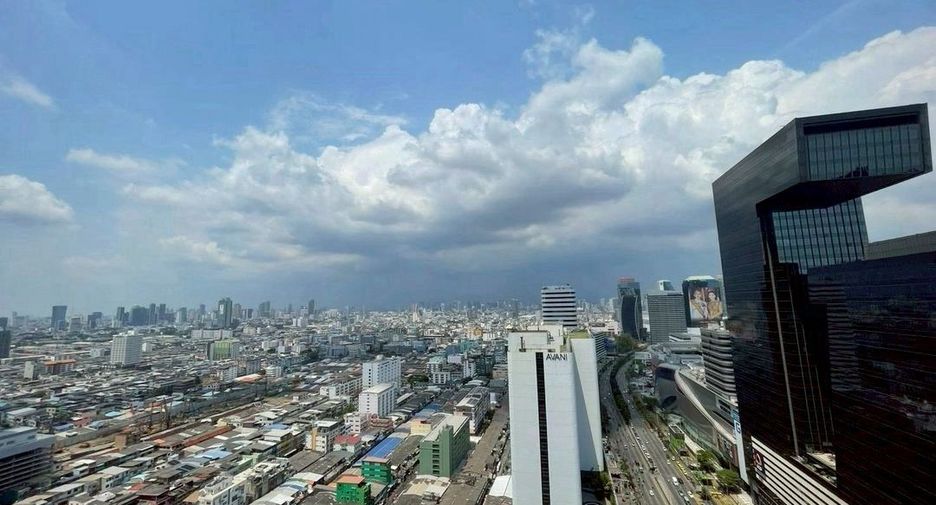 For rent 1 bed condo in Huai Khwang, Bangkok