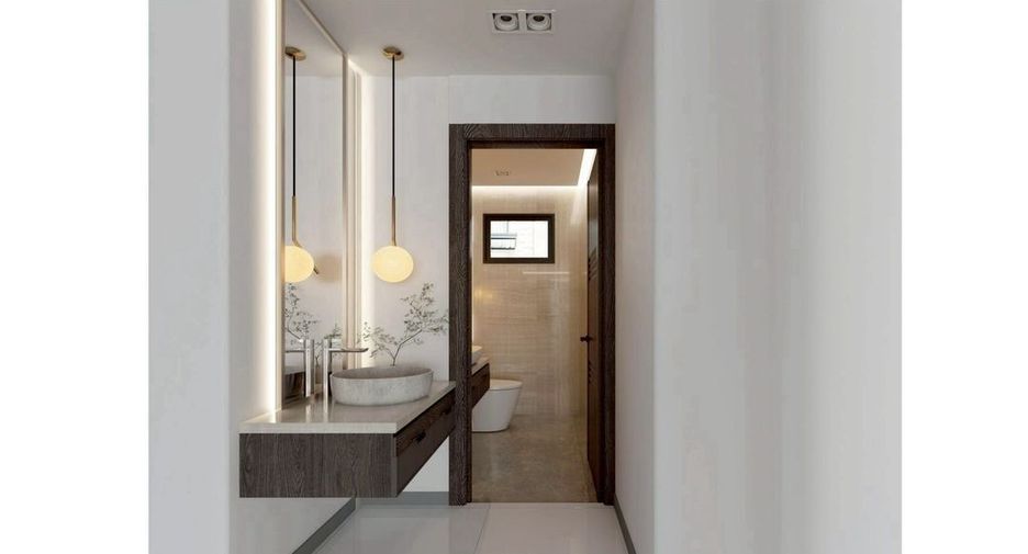 For rent retail Space in Huai Khwang, Bangkok