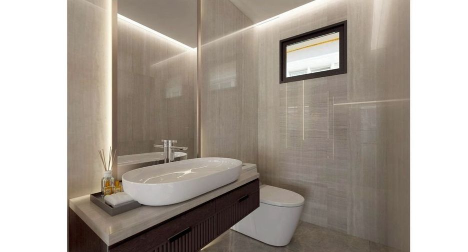 For rent retail Space in Huai Khwang, Bangkok