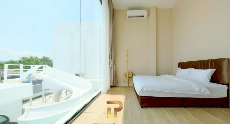 For sale 5 bedrooms villa in Sattahip, Chonburi
