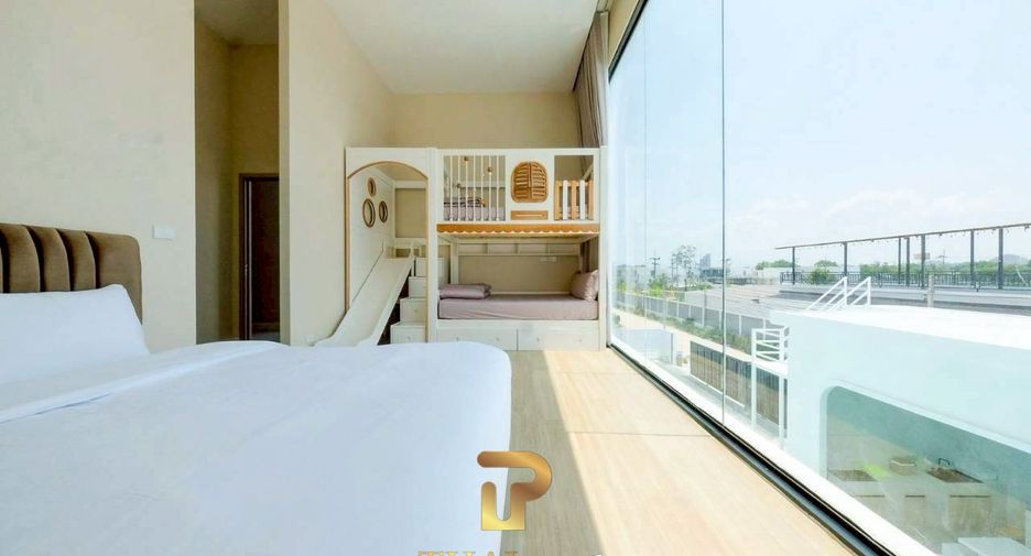 For sale 5 bedrooms villa in Sattahip, Chonburi
