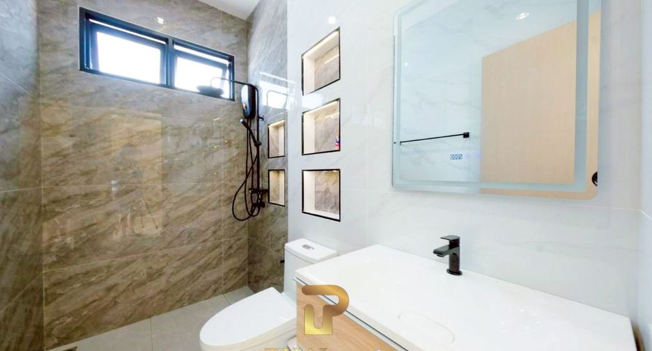 For sale 5 bedrooms villa in Sattahip, Chonburi