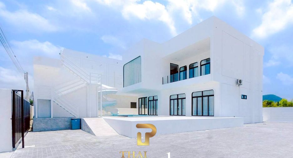 For sale 5 bedrooms villa in Sattahip, Chonburi
