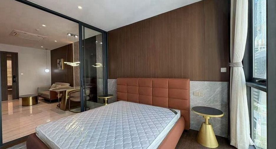For rent 1 bed condo in Sathon, Bangkok