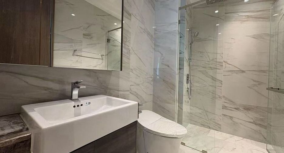 For rent 1 bed condo in Sathon, Bangkok