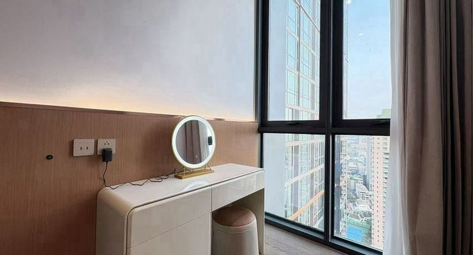 For rent 2 bedrooms condo in Sathon, Bangkok