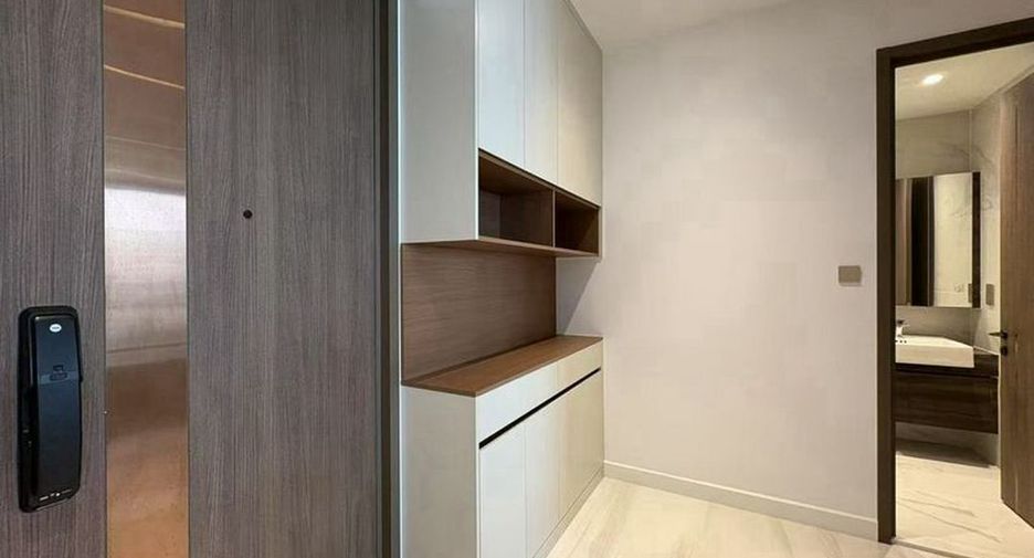 For rent 2 bedrooms condo in Sathon, Bangkok