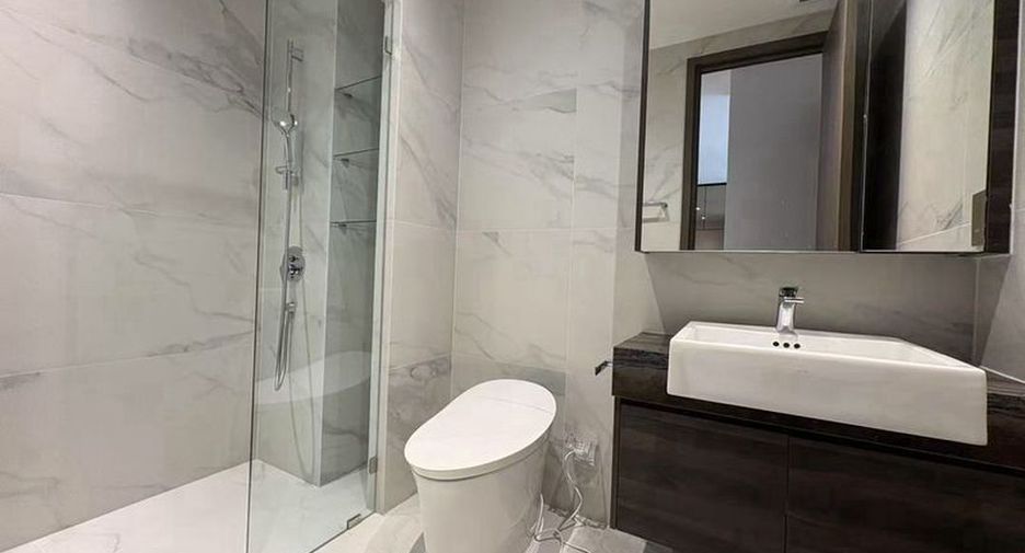 For rent 2 bedrooms condo in Sathon, Bangkok