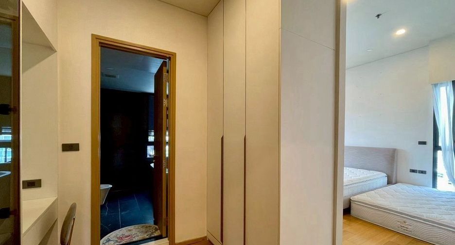 For rent and for sale 3 bedrooms condo in Watthana, Bangkok