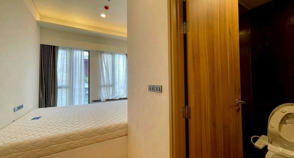 For rent and for sale 3 bedrooms condo in Watthana, Bangkok