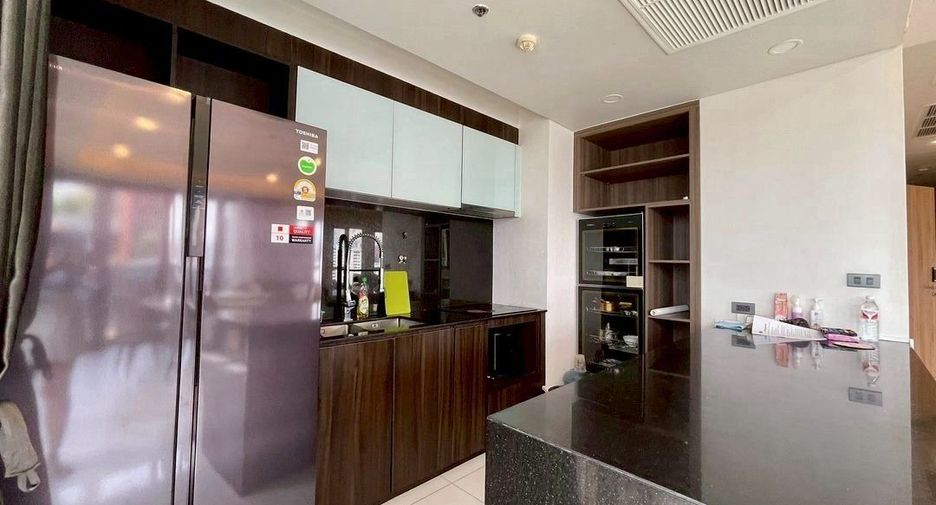 For rent and for sale 3 bedrooms condo in Watthana, Bangkok