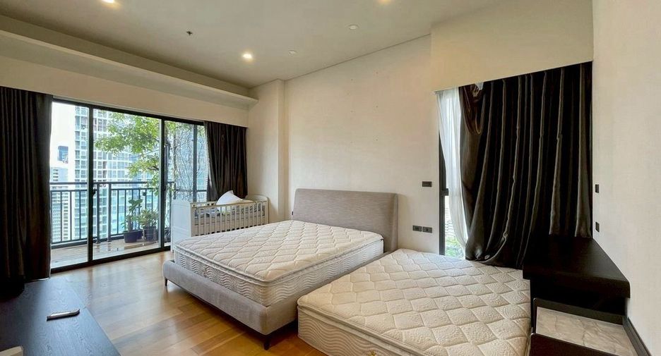 For rent and for sale 3 bedrooms condo in Watthana, Bangkok