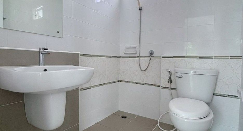 For sale 3 bedrooms house in Bang Bo, Samut Prakan