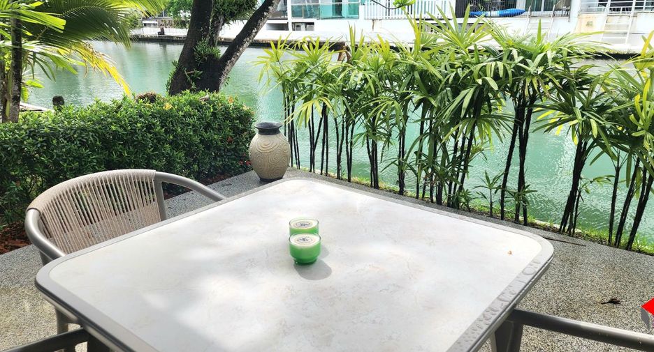 For rent 2 bedrooms townhouse in Mueang Phuket, Phuket
