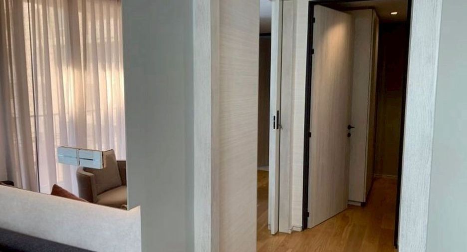 For rent 2 bedrooms condo in Watthana, Bangkok