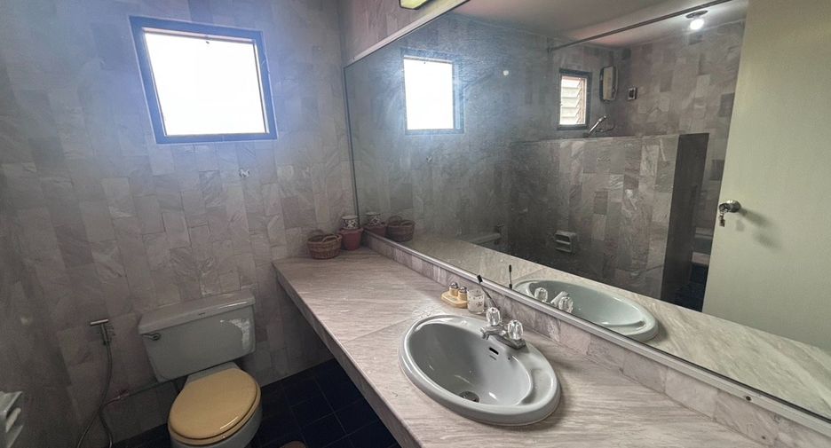 Casa en venta de 4 habitaciones en Mueang Rayong, Rayong
